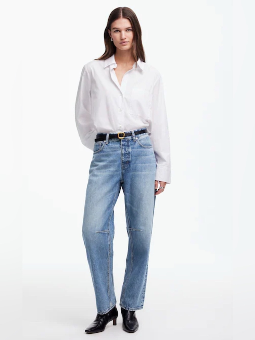 Madewell The Darted Barrel Leg Jean in Dobbins Wash